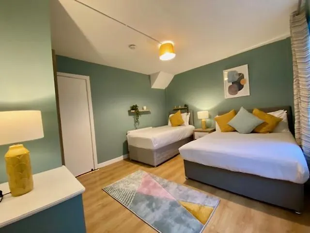 Location! Location! Centre Townhouse Sleeps 6 度假居 戈尔韦