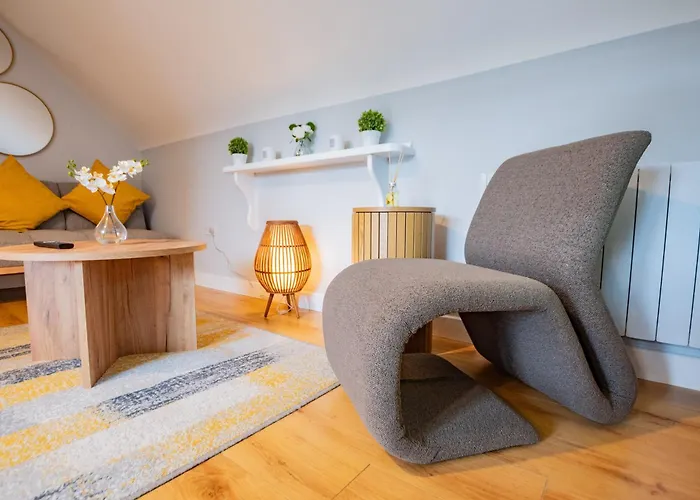 Location! Location! Centre Townhouse Sleeps 6 * 戈尔韦