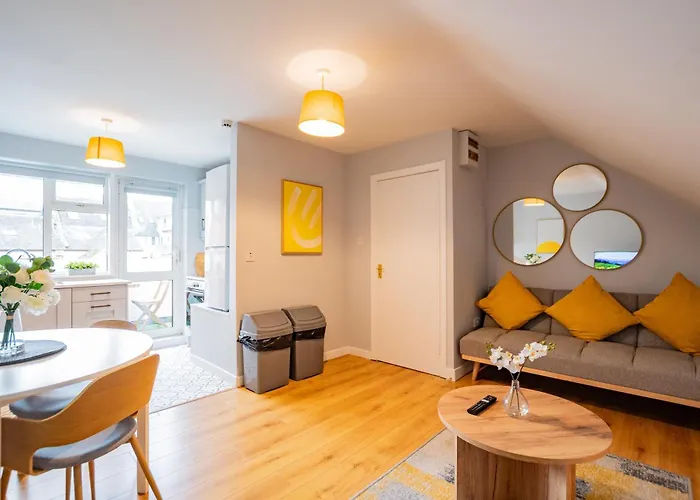 Location! Location! Centre Townhouse Sleeps 6 度假居 戈尔韦