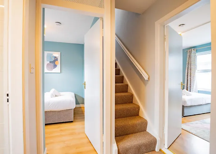 度假居 Location! Location! Centre Townhouse Sleeps 6 戈尔韦