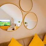 Ferienhaus Townhouse With Balcony - Sleeps 6 Galway